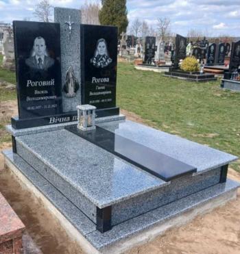 Гранітні памятники Краковець