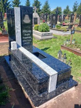 Одинарні пам'ятники європейські