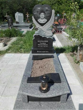Гранітні памятники Жидачів