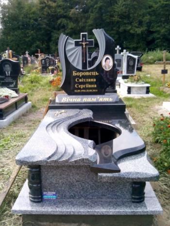 Гранітні памятники Броди