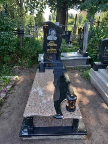 Гранітні памятники Городок