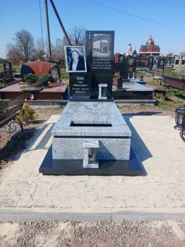 Памятник одинарний гранітний №24