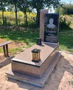 Знижка - 20 % на всі памятники